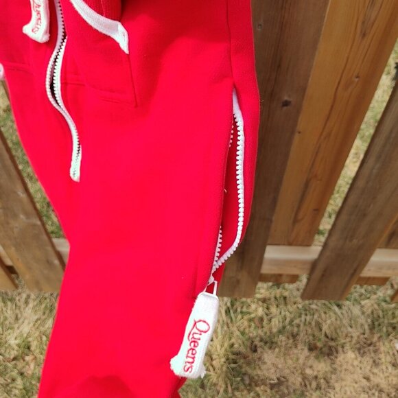 QUEEN'S UNIVERSITY Varsity Collection Adult Onesie Size XS Full Zip Long Sleeve - Picture 6 of 9